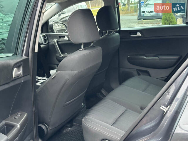Серый Киа Sportage, объемом двигателя 1.69 л и пробегом 140 тыс. км за 14500 $, фото 13 на Automoto.ua
