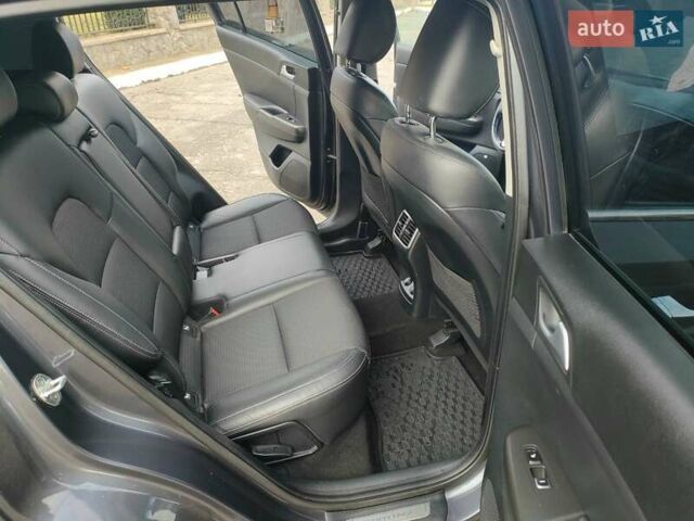 Сірий Кіа Sportage, об'ємом двигуна 2 л та пробігом 79 тис. км за 17800 $, фото 16 на Automoto.ua