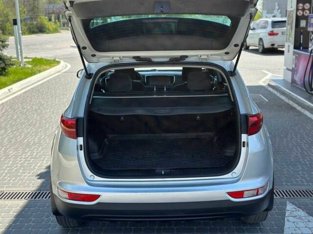 Серый Киа Sportage, объемом двигателя 1.7 л и пробегом 192 тыс. км за 14999 $, фото 5 на Automoto.ua