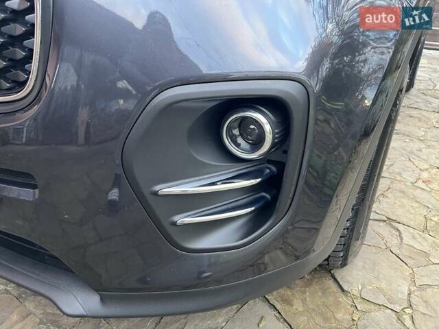 Серый Киа Sportage, объемом двигателя 1.7 л и пробегом 63 тыс. км за 17950 $, фото 10 на Automoto.ua