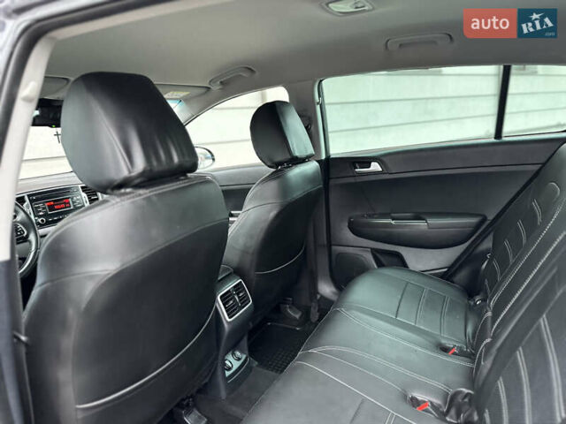 Сірий Кіа Sportage, об'ємом двигуна 1.69 л та пробігом 137 тис. км за 16999 $, фото 61 на Automoto.ua