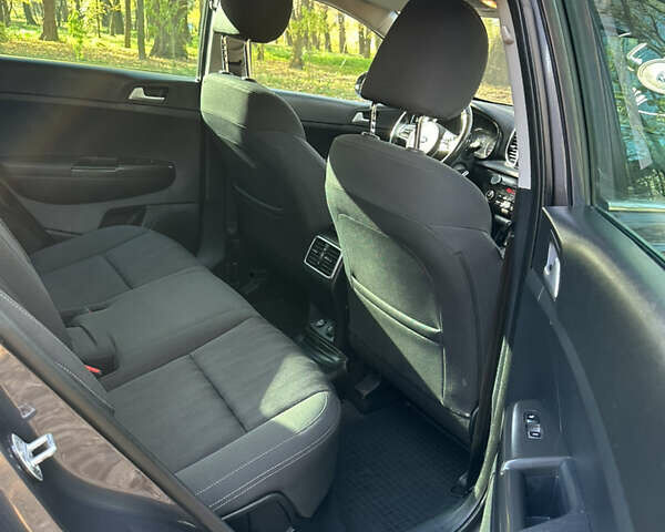 Серый Киа Sportage, объемом двигателя 1.69 л и пробегом 167 тыс. км за 16450 $, фото 20 на Automoto.ua