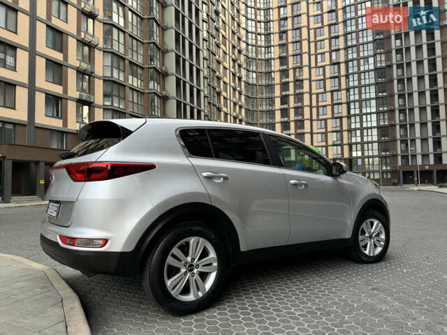 Серый Киа Sportage, объемом двигателя 2.4 л и пробегом 180 тыс. км за 12999 $, фото 36 на Automoto.ua