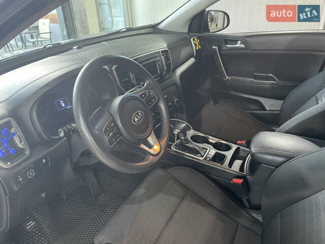 Серый Киа Sportage, объемом двигателя 2.36 л и пробегом 170 тыс. км за 16500 $, фото 2 на Automoto.ua