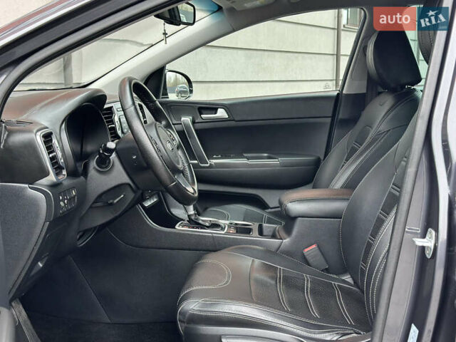 Сірий Кіа Sportage, об'ємом двигуна 1.69 л та пробігом 137 тис. км за 16999 $, фото 35 на Automoto.ua