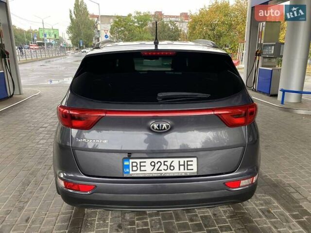 Киа Sportage 2017 в Николаеве на Automoto.ua Серый Киа Sportage, объемом двигателя 2 л и пробегом 149 тыс. км за 17300 $, фото 8 на Automoto.ua