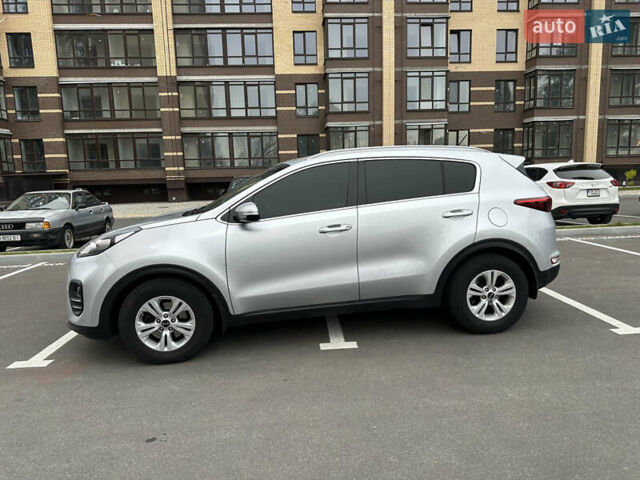 Серый Киа Sportage, объемом двигателя 1.69 л и пробегом 160 тыс. км за 16600 $, фото 6 на Automoto.ua