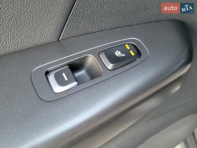 Кіа Sportage 2017 у Києві на Automoto.ua Сірий Кіа Sportage, об'ємом двигуна 2 л та пробігом 263 тис. км за 15800 $, фото 37 на Automoto.ua
