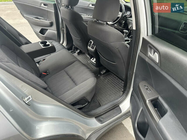 Серый Киа Sportage, объемом двигателя 1.69 л и пробегом 160 тыс. км за 16600 $, фото 13 на Automoto.ua