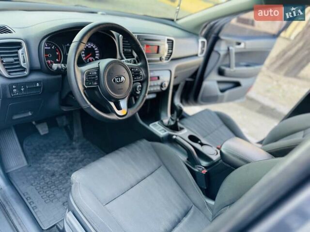 Сірий Кіа Sportage, об'ємом двигуна 1.69 л та пробігом 154 тис. км за 15990 $, фото 52 на Automoto.ua