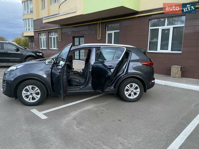 Сірий Кіа Sportage, об'ємом двигуна 1.69 л та пробігом 147 тис. км за 18500 $, фото 9 на Automoto.ua