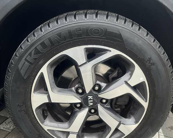 Сірий Кіа Sportage, об'ємом двигуна 1.59 л та пробігом 65 тис. км за 16300 $, фото 9 на Automoto.ua
