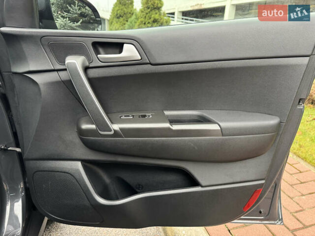 Серый Киа Sportage, объемом двигателя 1.59 л и пробегом 132 тыс. км за 16400 $, фото 23 на Automoto.ua