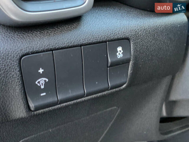 Сірий Кіа Sportage, об'ємом двигуна 2.4 л та пробігом 98 тис. км за 16455 $, фото 39 на Automoto.ua