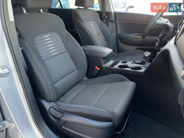 Сірий Кіа Sportage, об'ємом двигуна 2.4 л та пробігом 98 тис. км за 16455 $, фото 32 на Automoto.ua