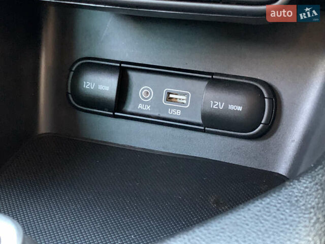 Сірий Кіа Sportage, об'ємом двигуна 2.4 л та пробігом 98 тис. км за 16455 $, фото 35 на Automoto.ua