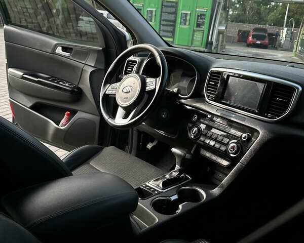 Сірий Кіа Sportage, об'ємом двигуна 1.6 л та пробігом 78 тис. км за 20500 $, фото 19 на Automoto.ua