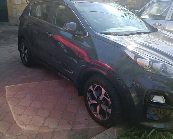 Сірий Кіа Sportage, об'ємом двигуна 1.59 л та пробігом 130 тис. км за 18500 $, фото 2 на Automoto.ua