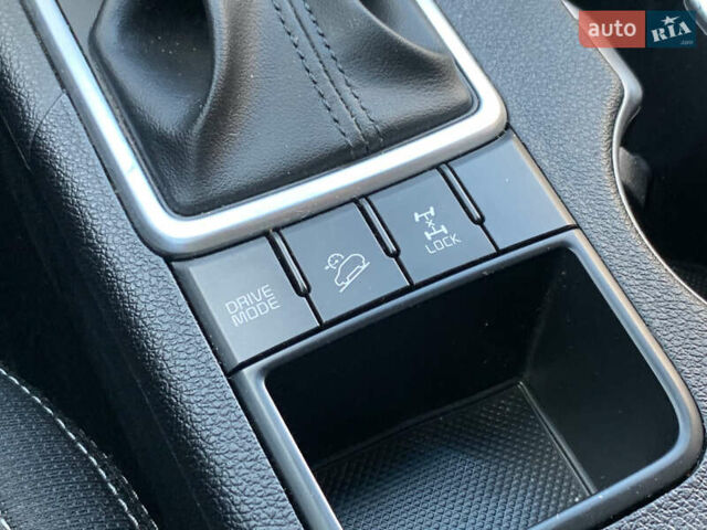 Сірий Кіа Sportage, об'ємом двигуна 2.4 л та пробігом 98 тис. км за 16455 $, фото 46 на Automoto.ua