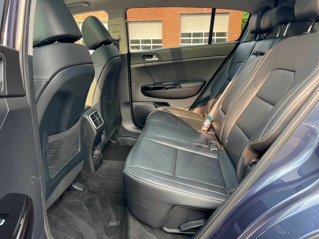 Серый Киа Sportage, объемом двигателя 2.4 л и пробегом 45 тыс. км за 8000 $, фото 12 на Automoto.ua