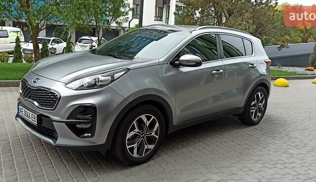 Кіа Sportage 2018 у Дніпро (Дніпропетровську) на Automoto.ua Сірий Кіа Sportage, об'ємом двигуна 2 л та пробігом 145 тис. км за 21500 $, фото 1 на Automoto.ua