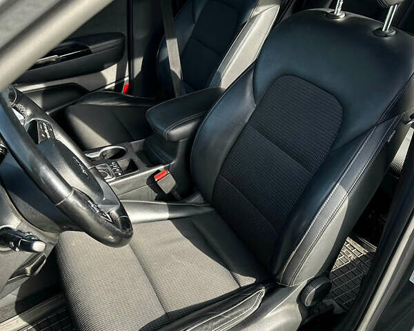 Сірий Кіа Sportage, об'ємом двигуна 1.6 л та пробігом 78 тис. км за 20500 $, фото 4 на Automoto.ua