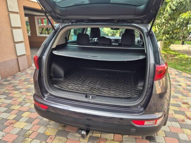 Серый Киа Sportage, объемом двигателя 1.7 л и пробегом 89 тыс. км за 17803 $, фото 2 на Automoto.ua