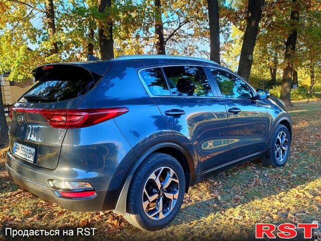 Киа Sportage 2018 в Сумах на Automoto.ua Серый Киа Sportage, объемом двигателя 1.6 л и пробегом 100 тыс. км за 16350 $, фото 3 на Automoto.ua