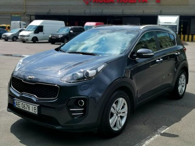 Кіа Sportage 2018 у Дніпро (Дніпропетровську) на Automoto.ua Сірий Кіа Sportage, об'ємом двигуна 2 л та пробігом 62 тис. км за 22500 $, фото 1 на Automoto.ua