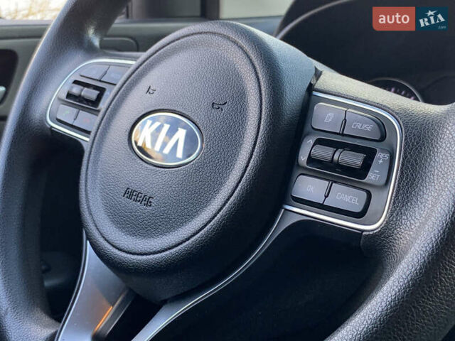 Сірий Кіа Sportage, об'ємом двигуна 2.4 л та пробігом 98 тис. км за 16455 $, фото 38 на Automoto.ua
