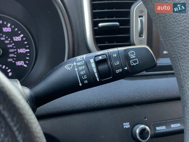 Сірий Кіа Sportage, об'ємом двигуна 2.4 л та пробігом 98 тис. км за 16455 $, фото 43 на Automoto.ua