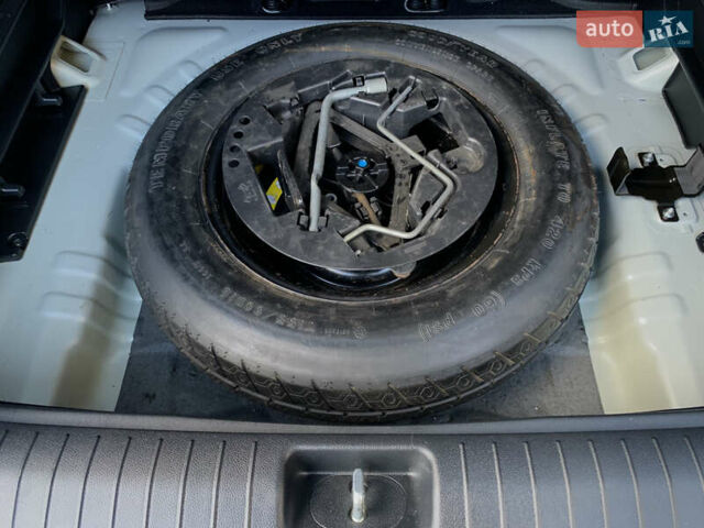 Сірий Кіа Sportage, об'ємом двигуна 2.4 л та пробігом 98 тис. км за 16455 $, фото 27 на Automoto.ua