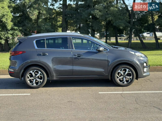 Серый Киа Sportage, объемом двигателя 1.6 л и пробегом 156 тыс. км за 18300 $, фото 2 на Automoto.ua