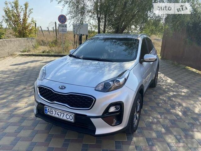 Сірий Кіа Sportage, об'ємом двигуна 1.59 л та пробігом 67 тис. км за 19299 $, фото 7 на Automoto.ua