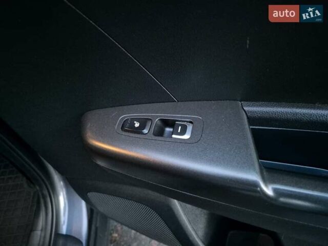 Серый Киа Sportage, объемом двигателя 1.69 л и пробегом 89 тыс. км за 17800 $, фото 17 на Automoto.ua