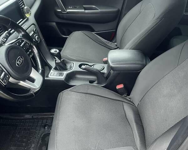 Сірий Кіа Sportage, об'ємом двигуна 1.59 л та пробігом 65 тис. км за 16300 $, фото 6 на Automoto.ua