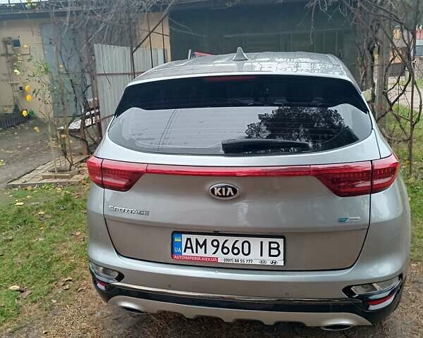Серый Киа Sportage, объемом двигателя 1.6 л и пробегом 165 тыс. км за 18000 $, фото 3 на Automoto.ua