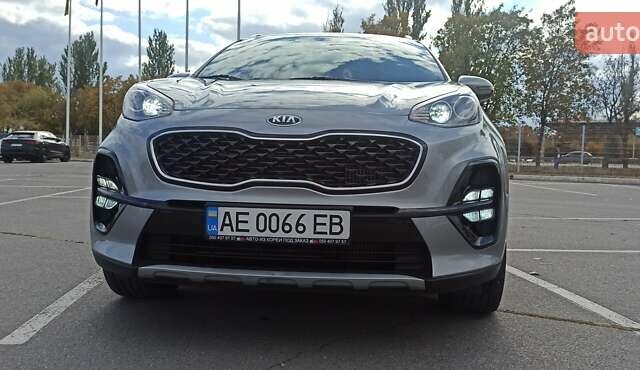 Кіа Sportage 2018 у Дніпро (Дніпропетровську) на Automoto.ua Сірий Кіа Sportage, об'ємом двигуна 2 л та пробігом 145 тис. км за 21500 $, фото 5 на Automoto.ua