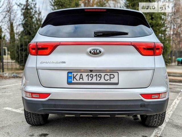 Сірий Кіа Sportage, об'ємом двигуна 2.36 л та пробігом 46 тис. км за 16500 $, фото 1 на Automoto.ua