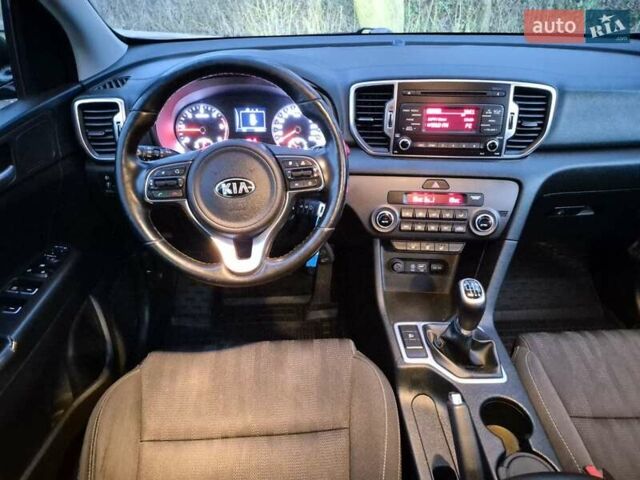 Серый Киа Sportage, объемом двигателя 1.69 л и пробегом 89 тыс. км за 17800 $, фото 21 на Automoto.ua