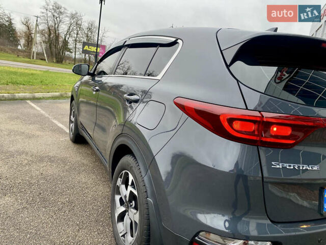 Сірий Кіа Sportage, об'ємом двигуна 1.59 л та пробігом 71 тис. км за 15999 $, фото 26 на Automoto.ua