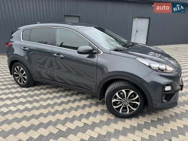 Сірий Кіа Sportage, об'ємом двигуна 1.59 л та пробігом 69 тис. км за 15400 $, фото 2 на Automoto.ua