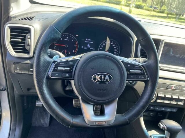 Серый Киа Sportage, объемом двигателя 2 л и пробегом 130 тыс. км за 15000 $, фото 8 на Automoto.ua