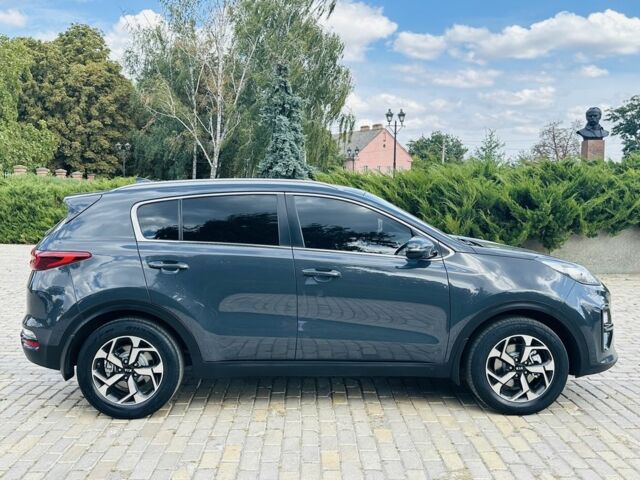 Серый Киа Sportage, объемом двигателя 1.6 л и пробегом 64 тыс. км за 17500 $, фото 2 на Automoto.ua