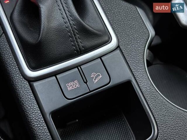 Серый Киа Sportage, объемом двигателя 1.6 л и пробегом 147 тыс. км за 17999 $, фото 12 на Automoto.ua