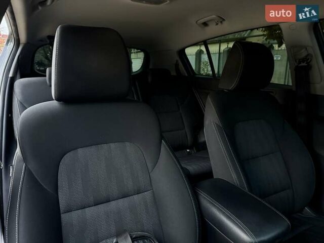 Серый Киа Sportage, объемом двигателя 1.6 л и пробегом 147 тыс. км за 17999 $, фото 54 на Automoto.ua