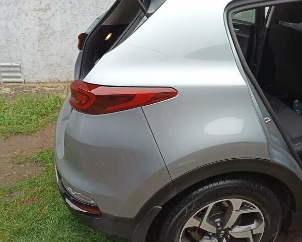 Сірий Кіа Sportage, об'ємом двигуна 1.59 л та пробігом 68 тис. км за 16900 $, фото 28 на Automoto.ua