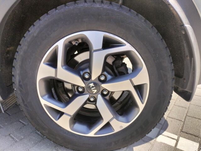 Серый Киа Sportage, объемом двигателя 1.6 л и пробегом 75 тыс. км за 19500 $, фото 23 на Automoto.ua