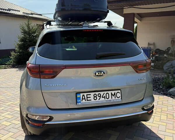 Серый Киа Sportage, объемом двигателя 1.6 л и пробегом 160 тыс. км за 19500 $, фото 2 на Automoto.ua