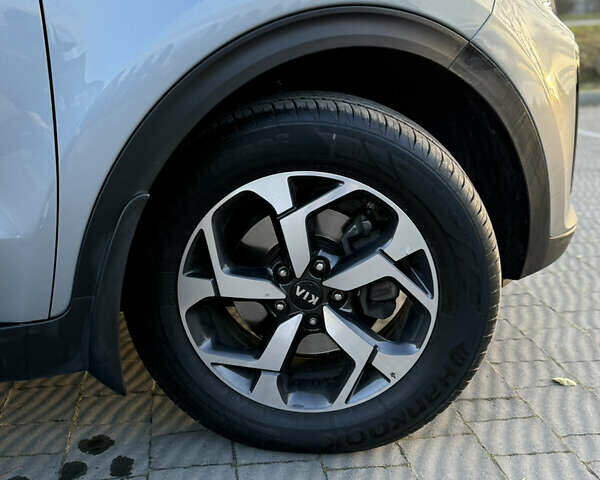 Сірий Кіа Sportage, об'ємом двигуна 1.59 л та пробігом 28 тис. км за 18100 $, фото 25 на Automoto.ua